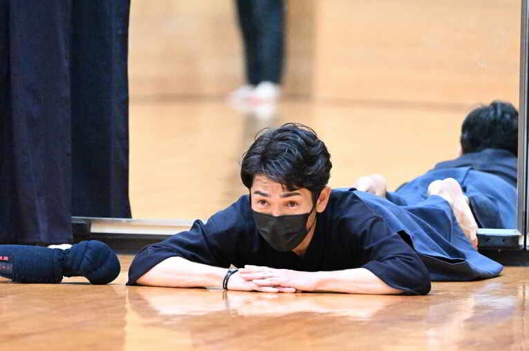 うつぶせの戸崎総代表　©Keiji Ishikawa