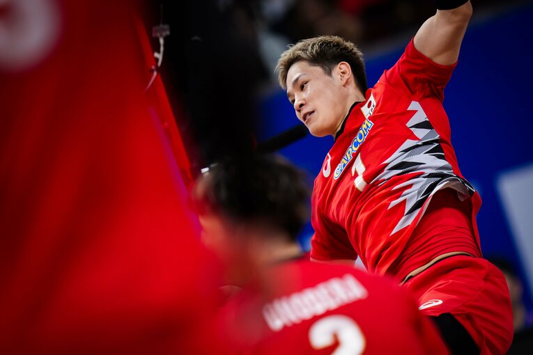 西田有志（VNLオランダ戦）　©︎Volleyball World