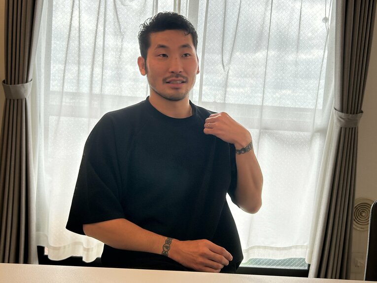 ドヘニー、タパレス、アフマダリエフ…自身が戦った強敵たちへのリスペクトを忘れない岩佐　©Masayuki Sugizono