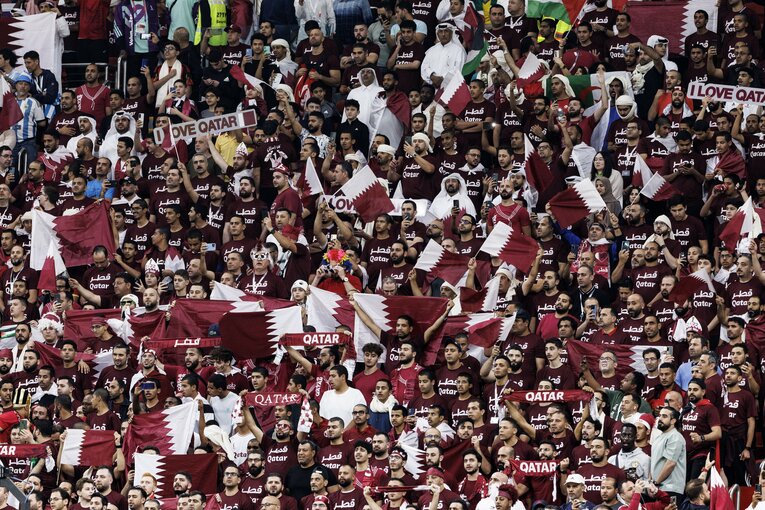 カタールサポーター　©Kiichi Matsumoto/JMPA