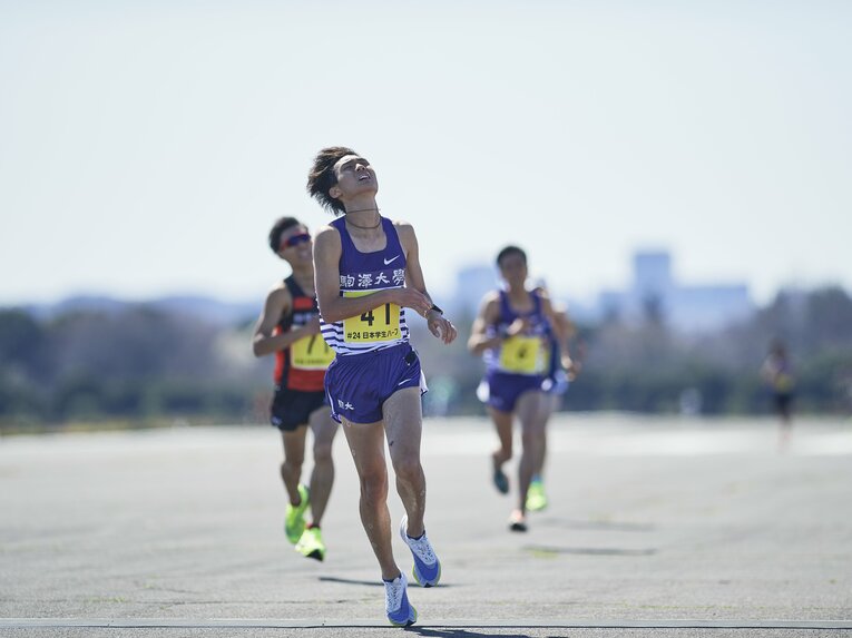 日本学生ハーフマラソンでは堂々の2位。1位は今年の箱根駅伝で1区区間賞を獲った法大の鎌田だった