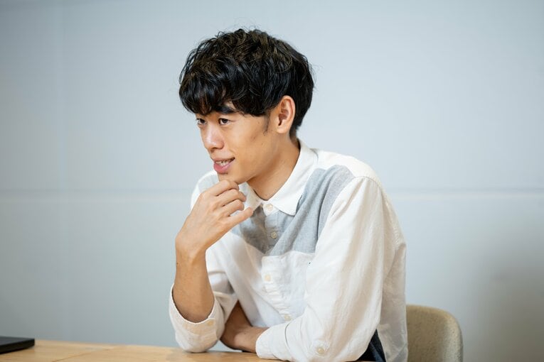 Numberカメラマンが撮り下ろした東問・東言兄弟の特別フォト集！【スワイプするとそのほかの写真もご覧になれます】　©Nanae Suzuki