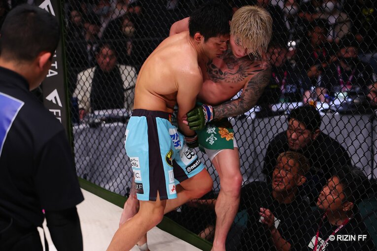 『RIZIN LANDMARK 5』斎藤裕vs平本蓮　©RIZIN FF