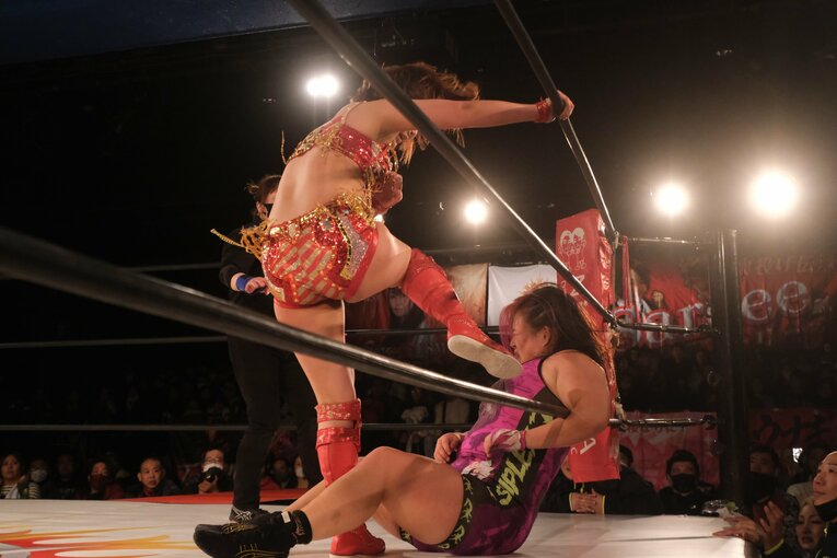 「泣いてんじゃねえ！ってビンタしたけど…」WWEから帰還したSareeeが日本で目指す“プロレス”とは？「ライバルはいればいるほど面白い」(86)