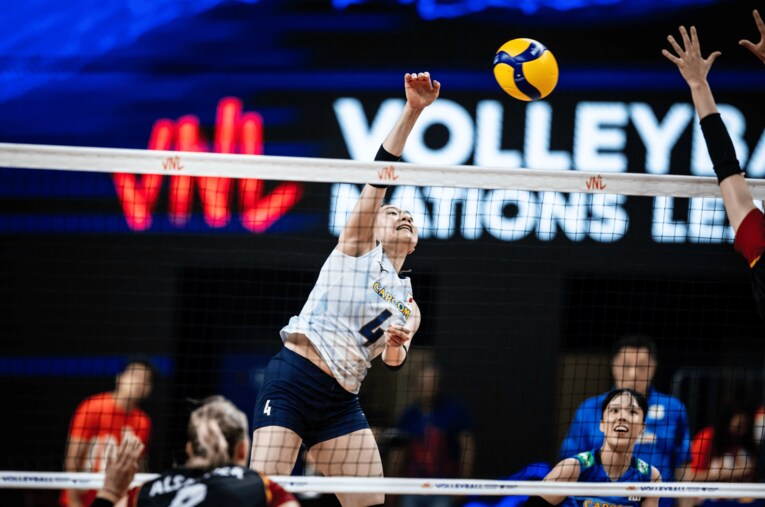 石川真佑（VNLドイツ戦）©︎Volleyball World