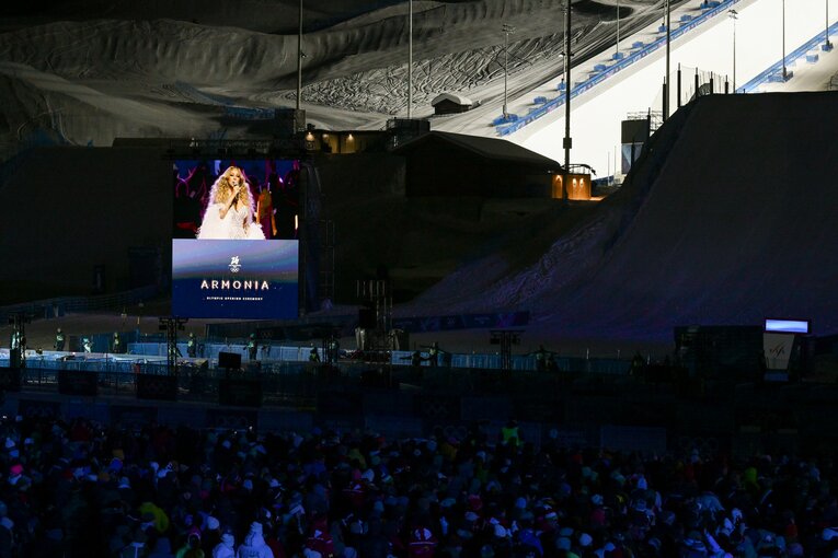 リビーニョのスクリーンにマライア・キャリーが映し出された　©JMPA