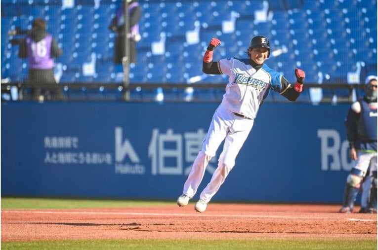 《異例の戦力外通告》が続く終盤戦と浅尾拓也を抜いたヤクルト3年目ドラ1・清水昇の日本新「48ホールド」 〈週刊セパ記録〉(20)