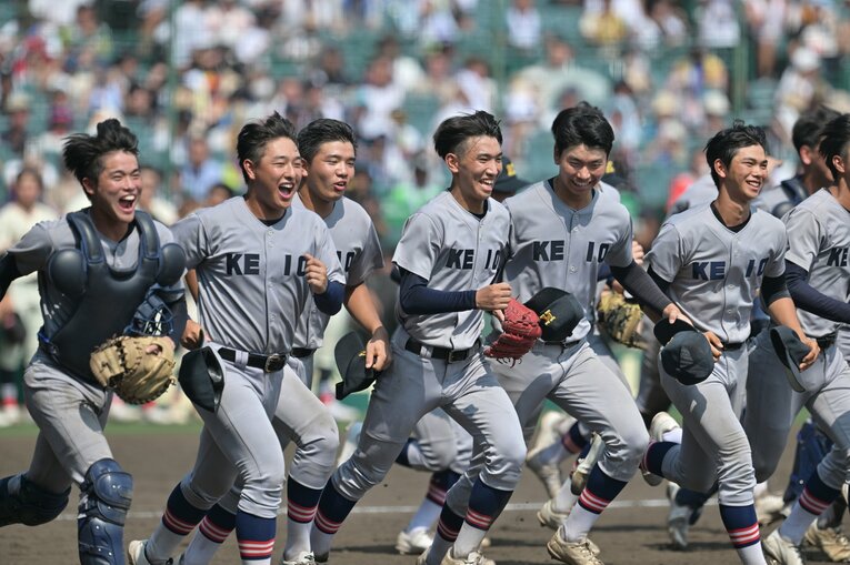 抜群の信頼関係で決勝の舞台へと向かう　©Hideki Sugiyama