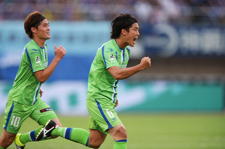 永木、遠藤、菊池は優秀な“卒業生”。湘南から強豪加入、なぜ成功する?<Number Web> photograph by J.LEAGUE PHOTOS