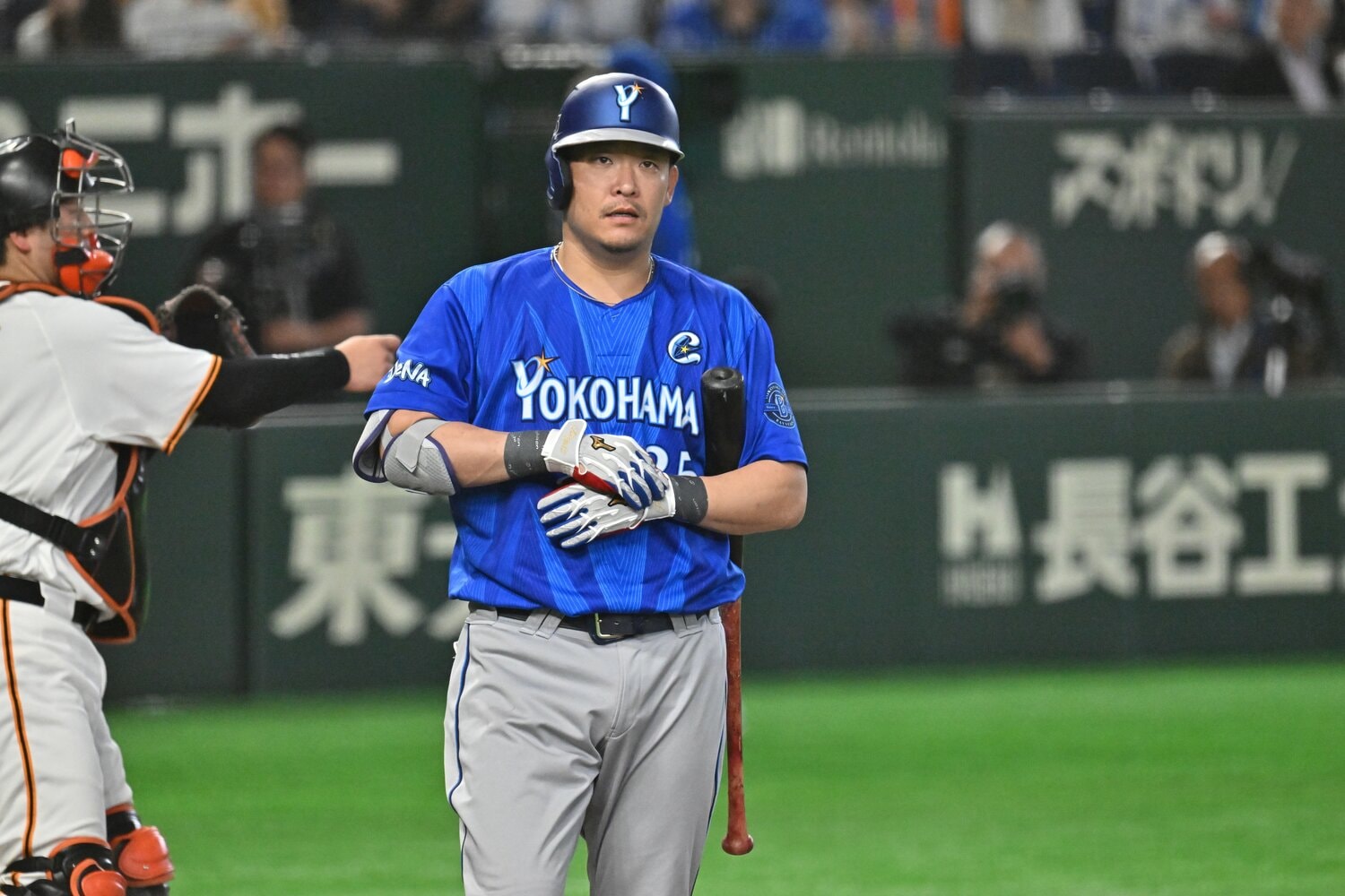 キャプテンマークは再び筒香の胸に　©Hideki Sugiyama