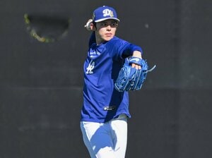 「ササキの姿をフジナミに重ねた…」米メディアも不安視 2回8四死球の大乱調も…佐々木朗希は開幕ローテに残れる?「彼は壊れていないと信じたい」