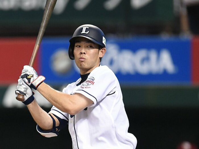 安打記録がかかる打席で四球を選ぶ。西武・秋山翔吾の伝説は今始まった。<Number Web> photograph by NIKKAN SPORTS
