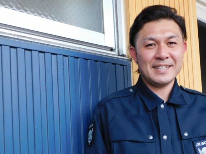「巨人ドラ1」がハローワークで職探し→履歴書の「巨人軍」に社内騒然…「辻内です!買ってください」飛び込み営業も、辻内崇伸の「第二の人生」<Number Web> photograph by Haruka Sato