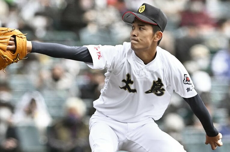 ドラフト中間報告【投手編】10位　大野稼頭央（大島高〔鹿児島〕・176cm68kg・左投左打） ／ photograph by KYODO