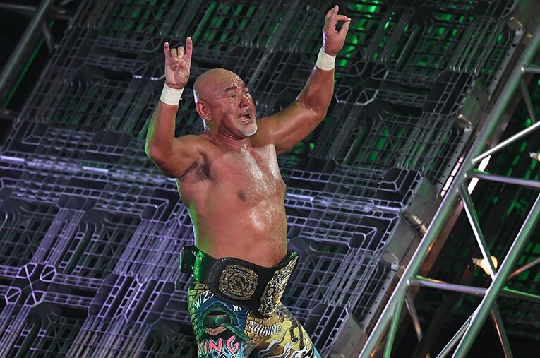 潮崎豪に勝利した武藤敬司。ノア入団により、プロレス界はどう動いていくのだろうか ／ photograph by Masashi Hara