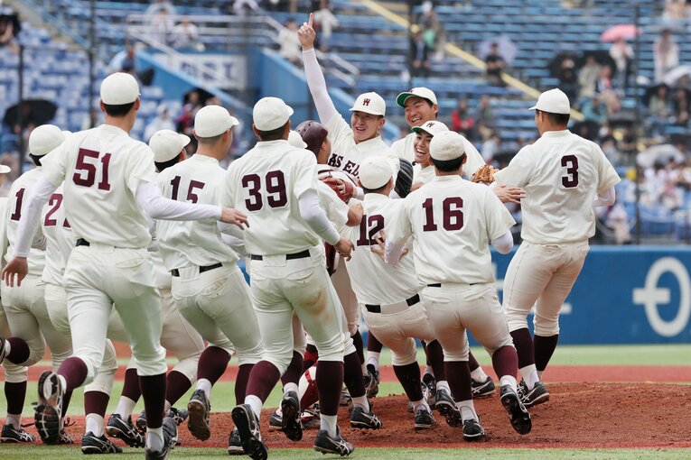 春季リーグで7シーズンぶりの優勝を飾った早大　©JIJI PRESS