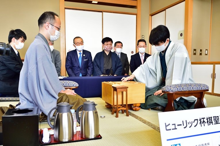 渡辺－藤井で行われた棋聖戦　©日本将棋連盟