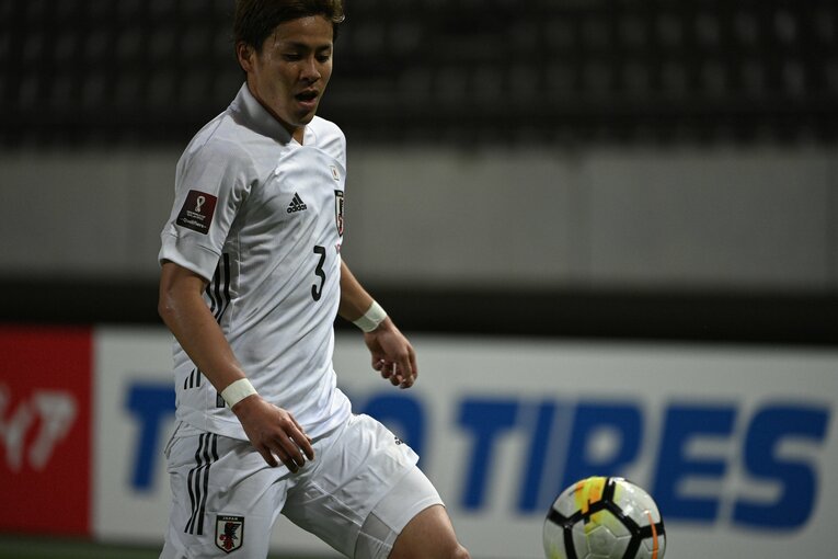 韓国戦で途中出場していた左サイドバックの小川諒也は、モンゴル戦で初先発を飾った　©JMPA