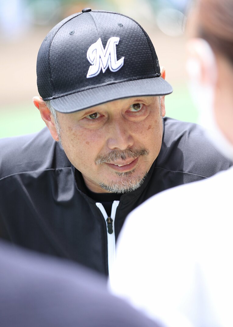 吉井監督は佐々木千をセットアッパーに抜擢した恩人だ　©︎JIJI PRESS