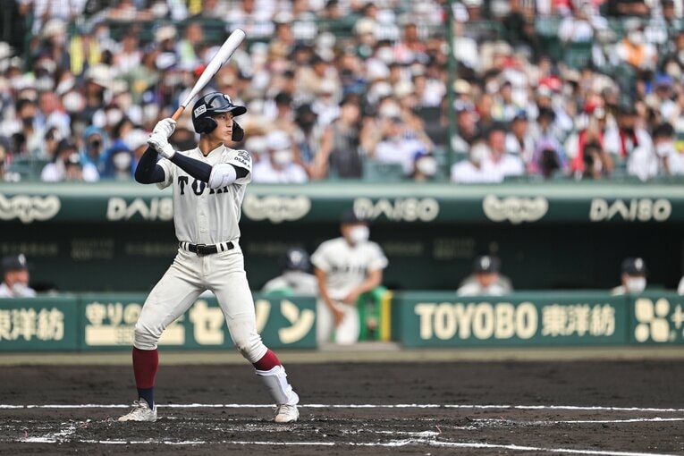 各球団が「打てる捕手」である大阪桐蔭・松尾を注視、上位指名が確実視されていた　©Nanae Suzuki
