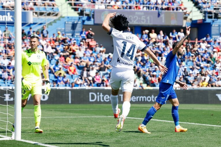 「タケ、好きだけど少し疲れてるのかな」“サブ続き”久保建英に少年ファンがホンネも…“マドリー戦で完全復調”をカメラマンが期待するワケ(15)