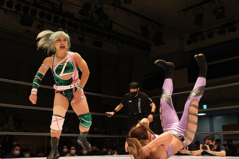 話題のフワちゃんの指導も担当…24歳でキャリア8年、スターダム葉月の魅力と“異色のスタンス”「プロレスは技の数の競い合いじゃない」(54)