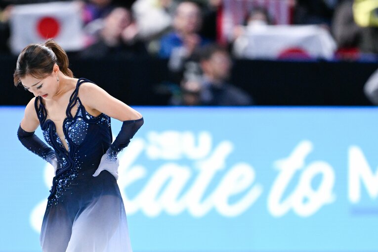 まさかの5位スタートとなったGPファイナルの坂本花織、SPの演技【スワイプするとそのほかの写真もご覧になれます】　©Asami Enomoto