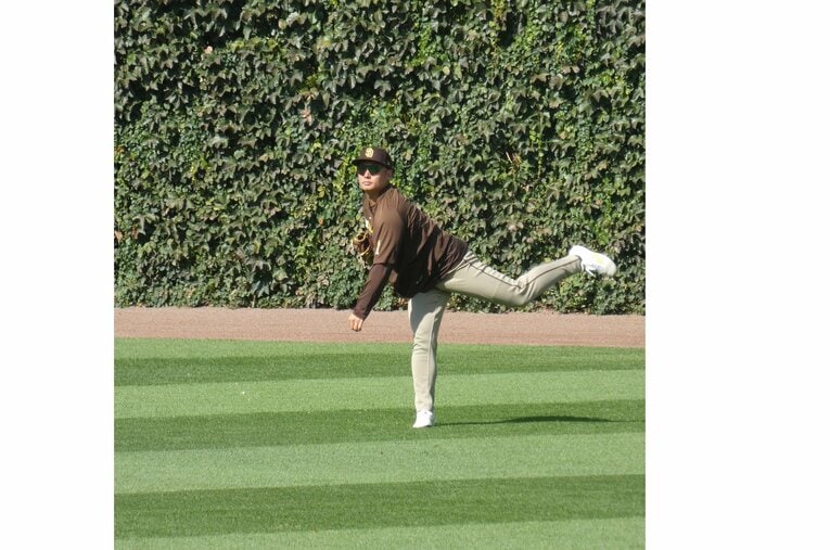 ポストシーズンは登録メンバーを外れたが、チームに同行して出番に備えた松井　©Yuki Yamada