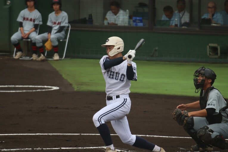 【中大横浜】4番DHの山﨑　©Yuki Kashimoto