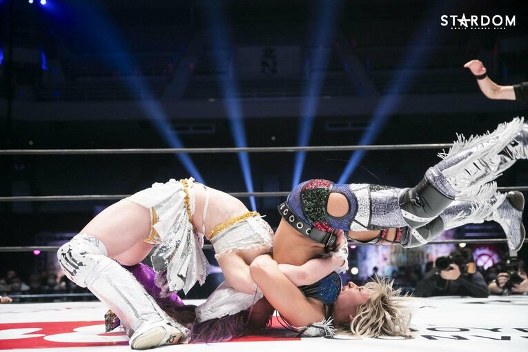 スターダム・ジュリアが語る“危険論”への本音とプロレス観「見る人は気にせず。ただ、どこかでストップをかけないと」《特別グラビア》(76)