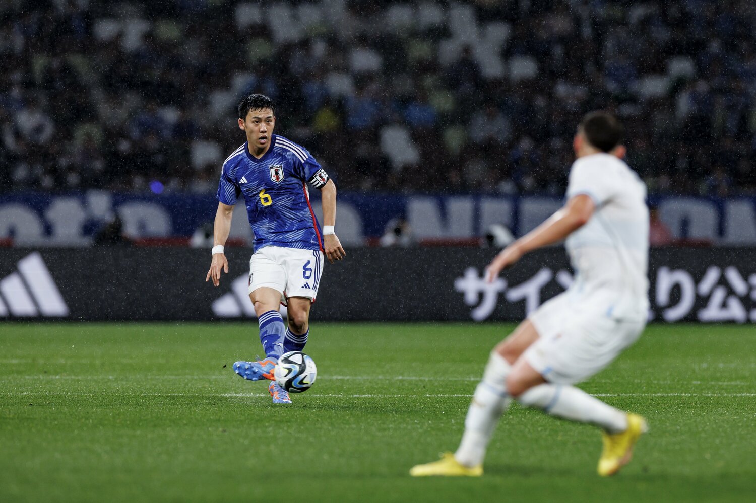 ウルグアイ戦でキャプテンを務めた遠藤 ©Kiichi Matsumoto/JMPA