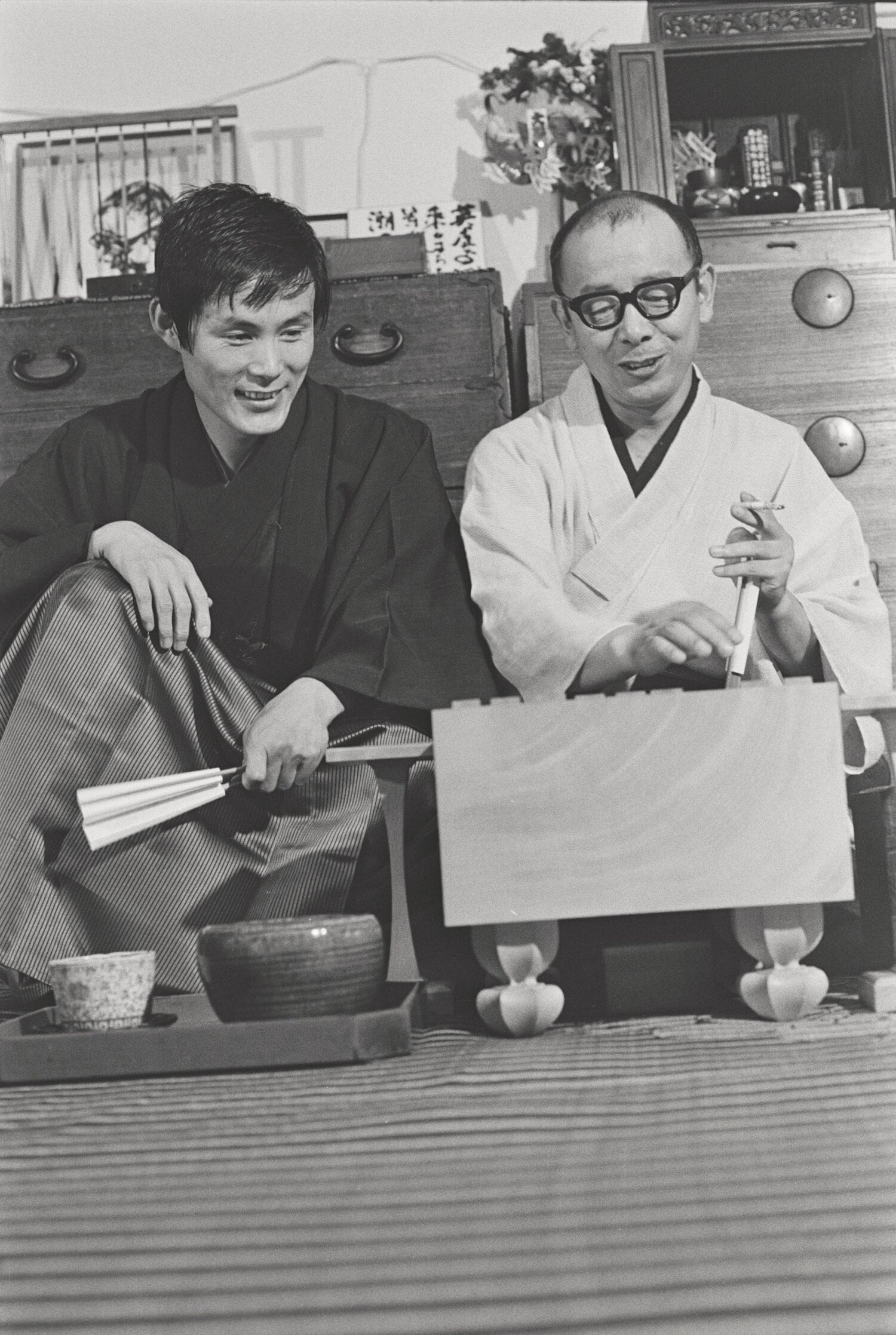 若き日の米長邦雄と山口瞳　©BUNGEISHUNJU