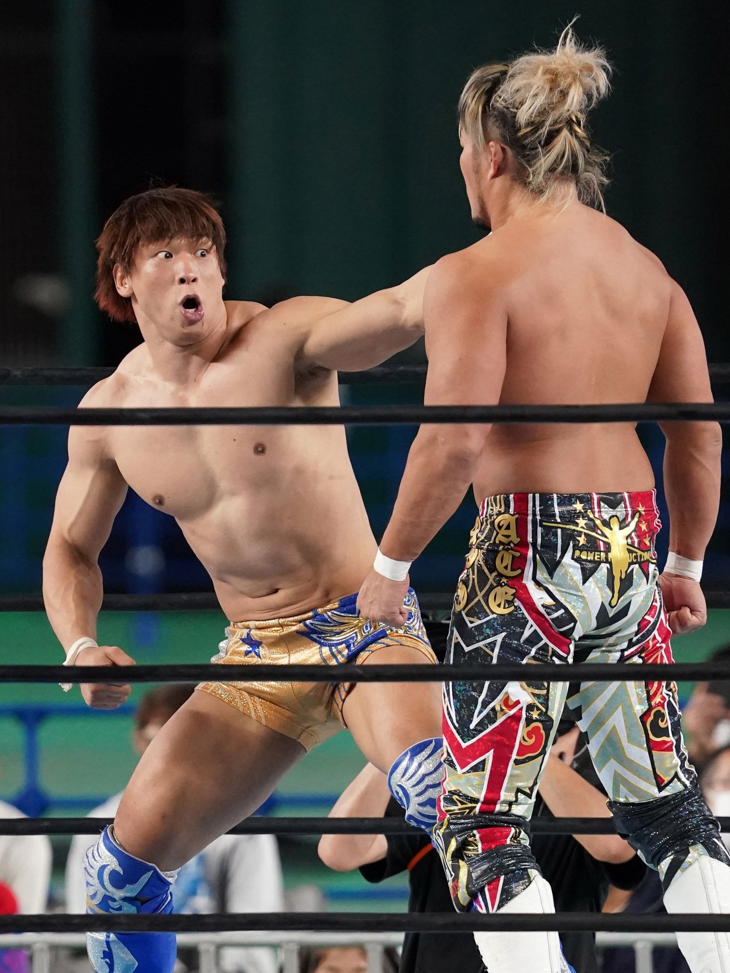 休場中の代役も務めた棚橋が、復帰戦の相手も務めた