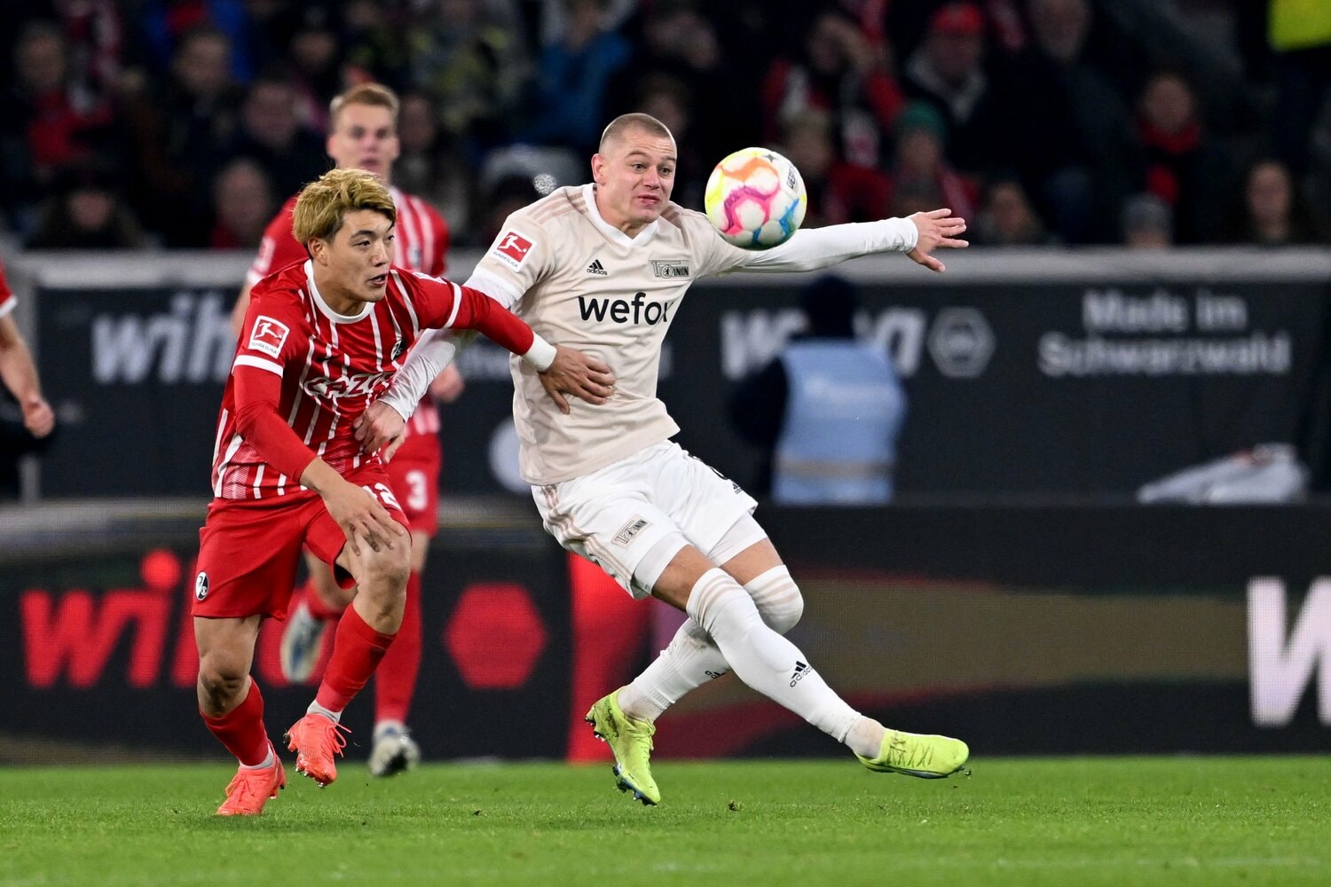 フライブルグであるべき姿を取り戻した堂安　©Getty Images