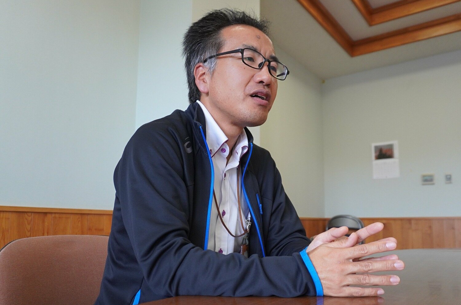 背後に迫る影が前年も敗れた中大・藤原だったことで、ここまで耐え忍んできた大村の心が折れた　©NumberWeb