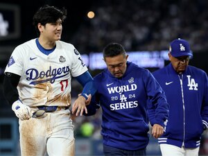 大谷翔平は“制限つき”でヤンキース戦出場へ？「…だからドジャースはGOを出せた」左肩脱臼シーンを見た元MLBセラピストが“緊迫のベンチ裏”を考察