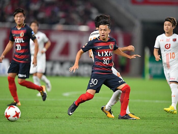 高卒1年目18歳にして鹿島の切り札。安部裕葵が持つ「柔軟性ある芯」。＜Number Web＞ photograph by J.LEAGUE PHOTOS