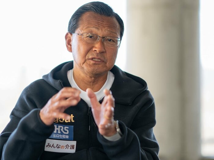 「大迫傑選手みたいに憧れられるランナーを」大八木弘明総監督が少数精鋭“Ggoat”で狙うこと…「世界と戦って、陸上を夢のあるスポーツに」＜Number Web＞ photograph by Shiro Miyake