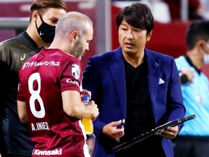 「三木谷会長の選択を間違いには絶対したくない」三浦淳寛の背中を押した言葉とは？ 指揮官がいま明かす“ヴィッセル神戸を率いる覚悟”＜Number Web＞ photograph by Naoki Nishimura/AFLO SPORT