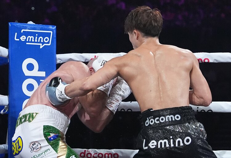 ドヘニーの身体が真っ赤に…戦意喪失させた井上尚弥のボディ“驚くべき