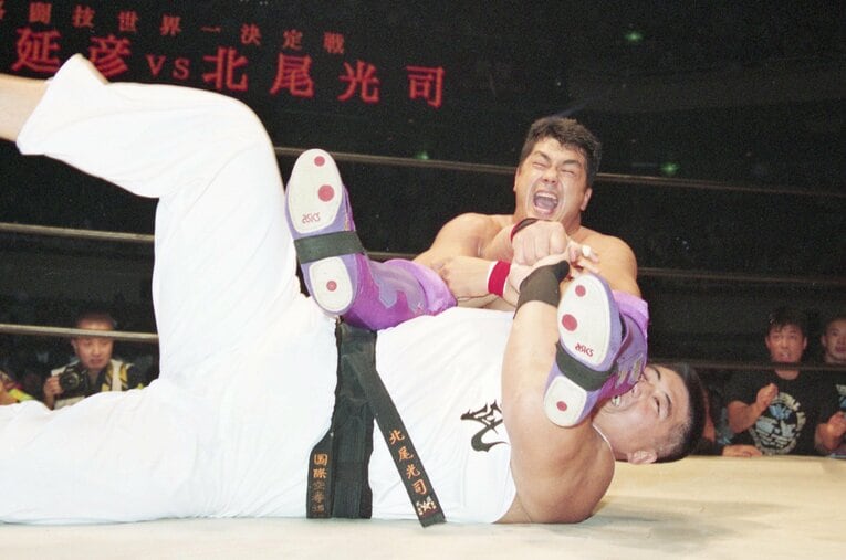 高田延彦vs北尾光司“伝説の異種格闘技戦”の知られざる舞台裏とは ／ photograph by 東京スポーツ新聞社