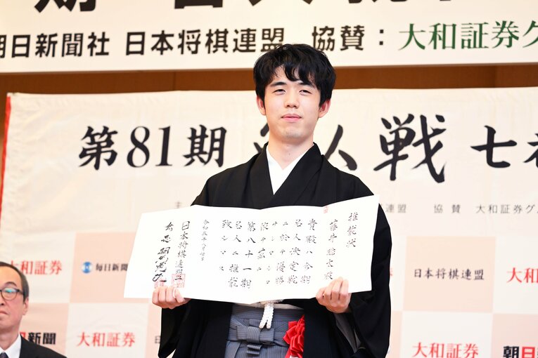 名人の就位式にて　©Keiji Ishikawa