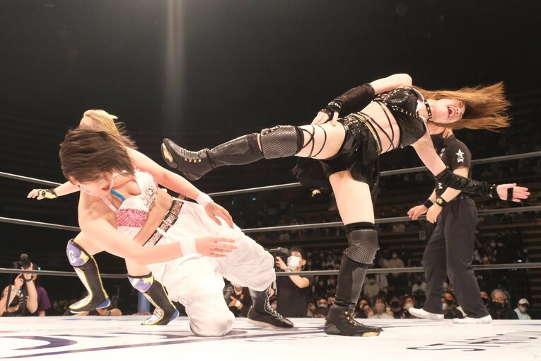 スターライト・キッド「やるならとことんやってやる」 ヒールからスターダムのトップへ、人気覆面レスラーの野望「不死鳥はもう飛べない」(36)