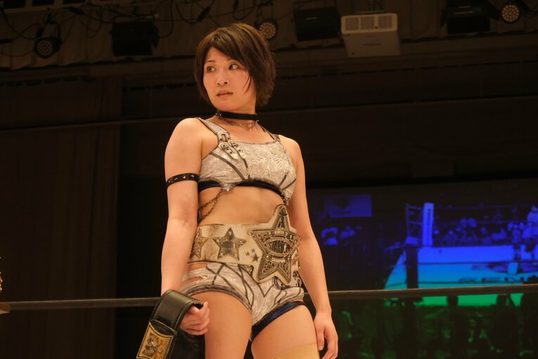 「見栄えなんて関係ない」人気女子レスラー・安納サオリが見せた“底知れないタフさ”…岩田美香戦前、母親に告げられた「勝つまで帰ってくるな」(68)