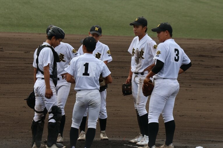 秋季奈良県大会で決勝進出を果たした奈良高校。京大現役合格20人以上の進学実績を誇るNo.1公立進学校の躍進のワケはどこにあったのか ／ photograph by Fumi Sawai