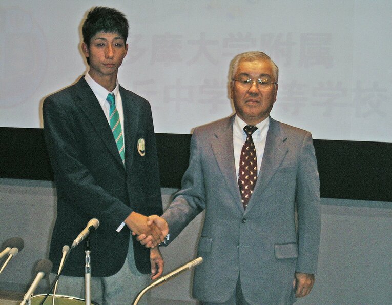 2006年ドラフト会議・高校生選択会議でソフトバンクから1巡目指名を受けた福田秀平（多摩大聖ヶ丘高）©︎JIJI PRESS