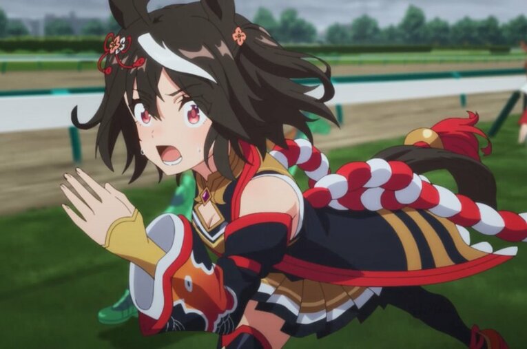 1話の冒頭、皐月賞の最終直線を走るキタサンブラック。話題になった1話に盛り込まれた史実を読み解いていく ／ photograph by ©2023 アニメ「ウマ娘 プリティーダービー Season 3」製作委員会