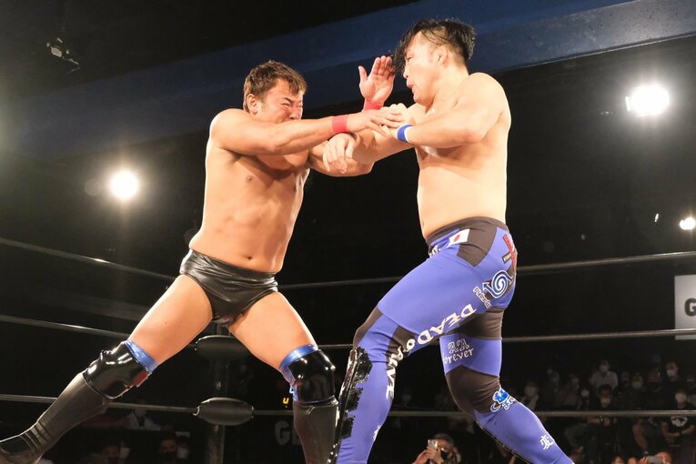 「腹立たしいんですよ」“2021年のUWF”は殺伐とした対抗戦に　佐藤光留はなぜ田村潔司に激怒したのか？(13)