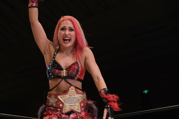 「ジュリアvs鈴季すず」はなぜ“最高に映える”タイトルマッチだったのか？ 試合直後の“姉妹”が明かしたそれぞれの「25分4秒」(98)