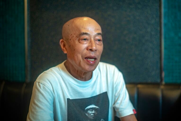 取材は熊本にある『らっきょの小部屋Ⅱ』で行われた　©Takuya Sugiyama